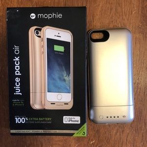 BRAND NEW IPHONE 5 or 5S maybe SE NOT SURE!!!!